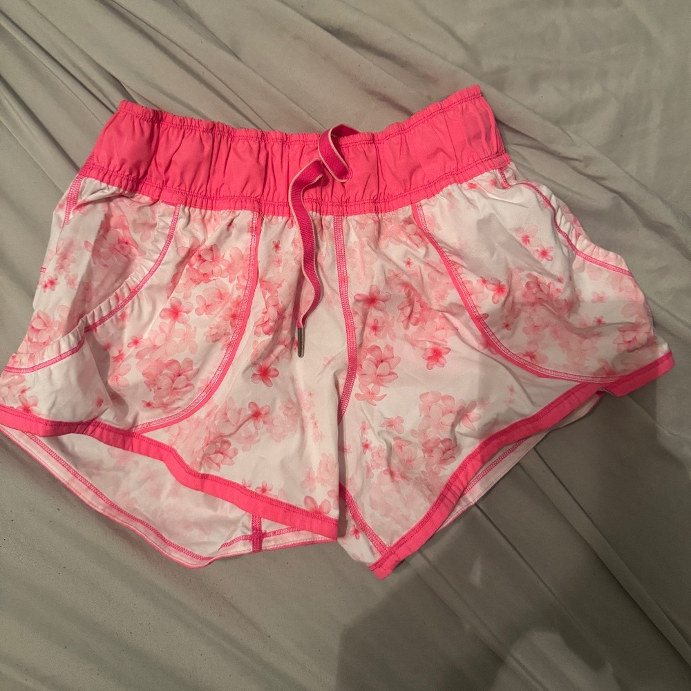 Lululemon Pink Flower Shorts Size 6
